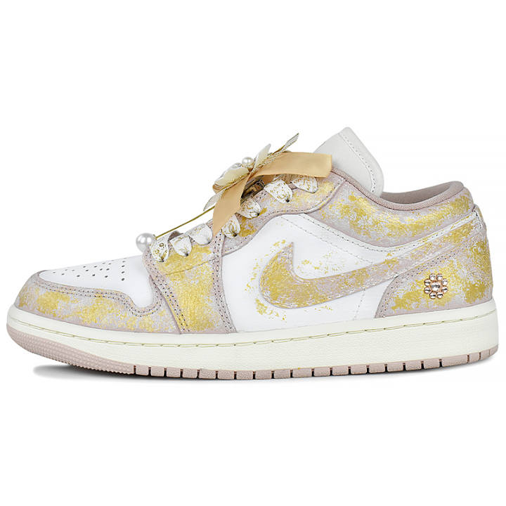 Jordan Jordan Air Jordan 1 Lightweight Low top Skateboard Shoes Women's Elegant Pink Gold