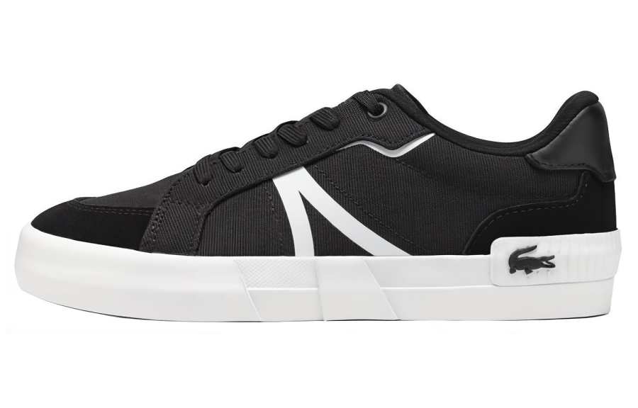 LACOSTE Low top Skateboard Shoes Women's Black White