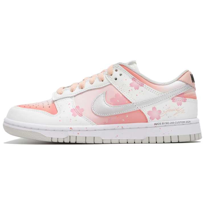 Nike Nike Dunk Low top Skateboard Shoes Women's Pink