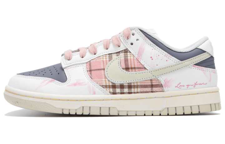 Nike Nike Dunk Abrasion Resistant Abrasion Resistant Low top Skateboard Shoes Unisex White Pink