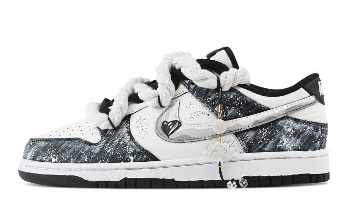 Nike Nike Dunk Heart Rain Slip Resistant Abrasion Resistant Low top Skateboard Shoes Unisex Black White