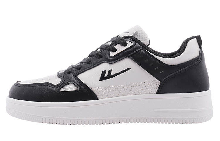 Warrior Abrasion Resistant, Lightweight, And Breathable Low top Skateboard Shoes Unisex Beige Black