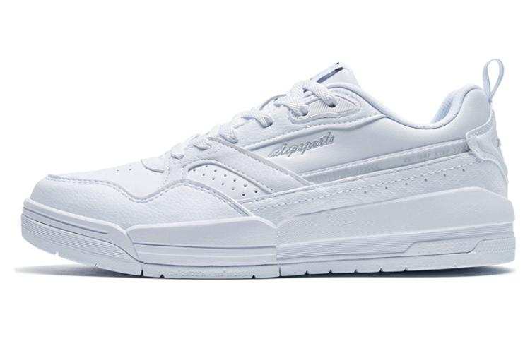 XTEP Slip Resistant Abrasion Resistant Low top Skateboard Shoes Women's White