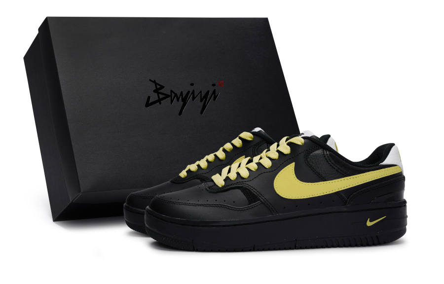 Nike Nike Gamma Force Abrasion Resistant Abrasion Resistant Low top Skateboard Shoes Women's Black Yellow