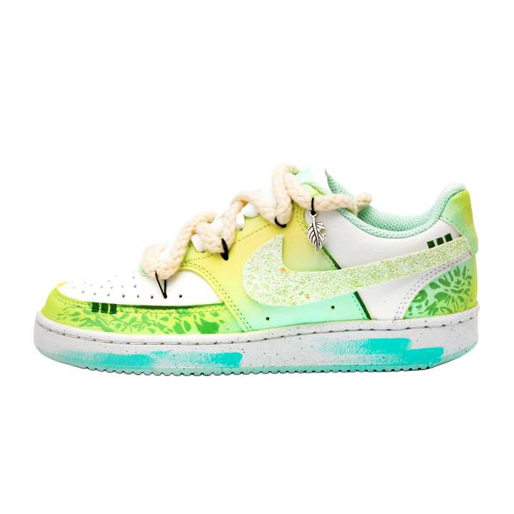Nike Nike Court Vision Lightweight Breathable Lightweight And Breathable Low top Skateboard Shoes Women's