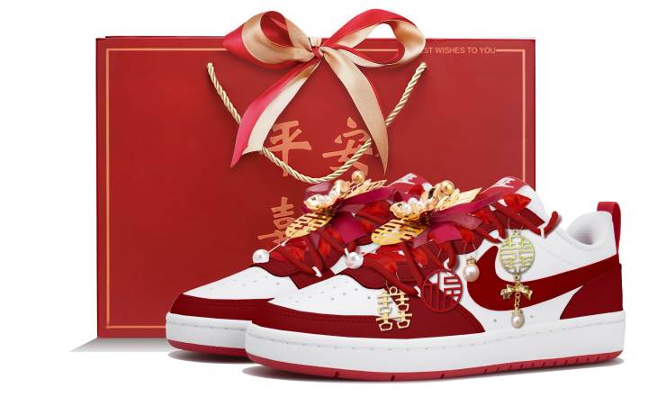 Nike Nike Court Borough 2 Low top Skateboard Shoes Women's White Red