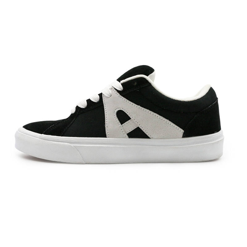 YIGUANG Skateboard Shoes Unisex Low Top Black