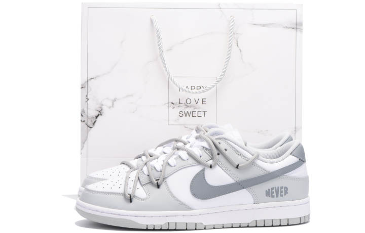 Nike Nike Dunk Chestnut Low top Skateboard Shoes Men's White Gray