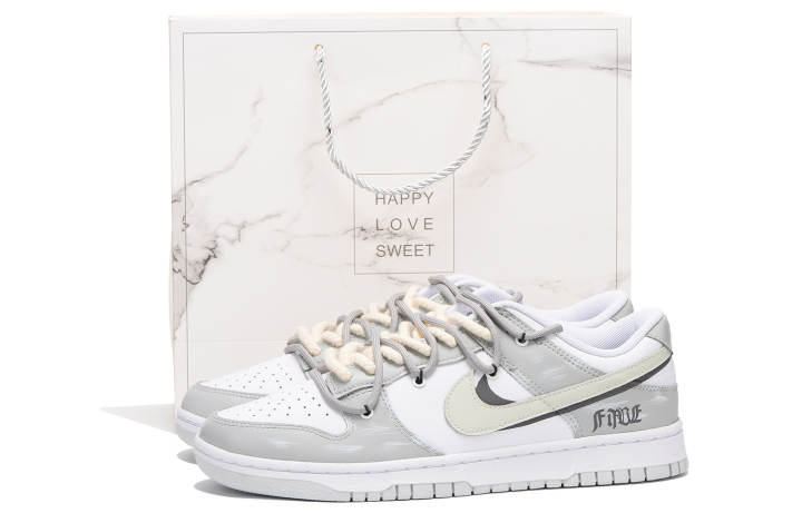 Nike Nike Dunk Leather Coverage Slip Resistant Impact Resistant Abrasion Resistant Low top Skateboard Shoes Men's White Gray