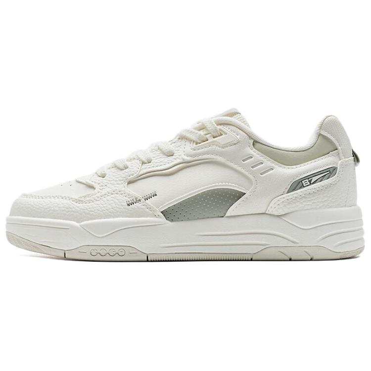 XTEP Qilang Slip Resistant And Abrasion Resistant Coverage Low top Skateboard Shoes Women's White Gray Green