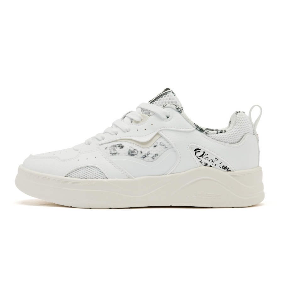 QIAODAN Synthetic Leather Abrasion Resistant Abrasion Resistant Low top Skateboard Shoes Women's White Black
