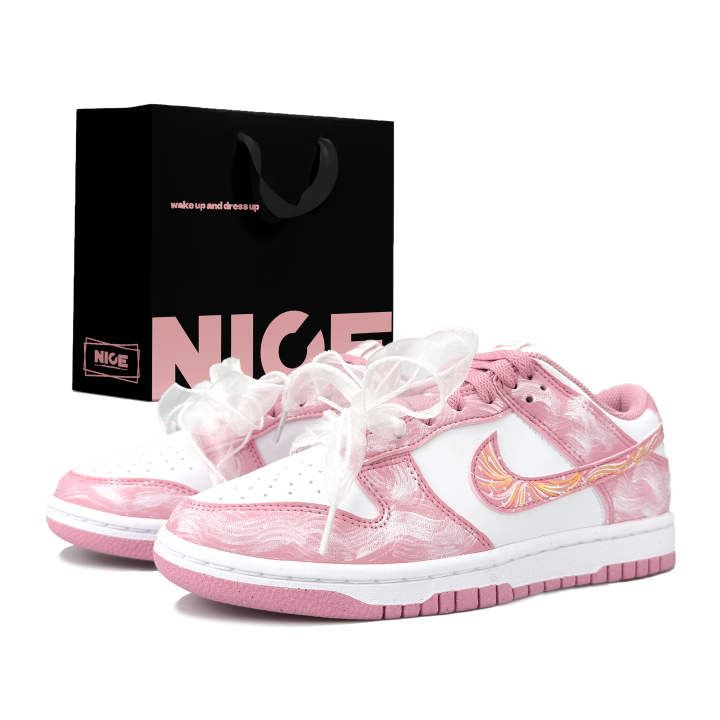 Nike Nike Dunk Suede Abrasion Resistant Abrasion Resistant Low top Skateboard Shoes Women's Pink white gold