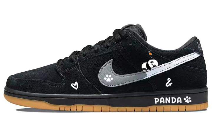 Nike Nike Dunk SB Slip Resistant Lightweight Non slip Lightweight Low top Skateboard Shoes Unisex Black White