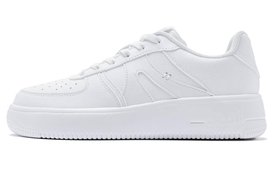QIAODAN Air Force 1 Lightweight Abrasion Resistant Balance Breathable Low top Skateboard Shoes Women's White