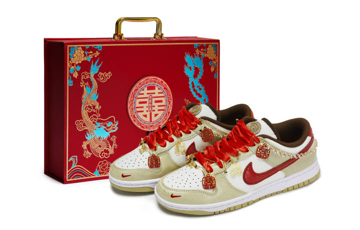 Nike Nike Dunk Low top Skateboard Shoes Women's Beige Red Brown