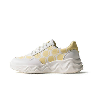 XIANGSU Coverage Lightweight Coverage Low top Skateboard Shoes Women's White Yellow