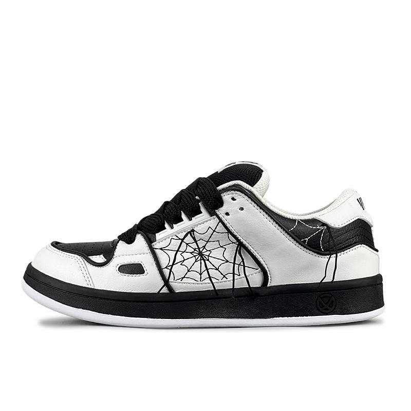 VFDF Slip Resistant Abrasion Resistant Low top Skateboard Shoes Unisex White And Black Spider