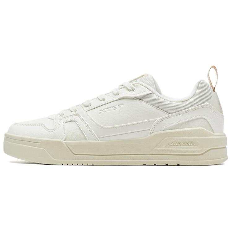 XTEP Fashion Trend Abrasion Resistant Cushioning Abrasion Resistant Cushioning Low top Skateboard Shoes Men's White