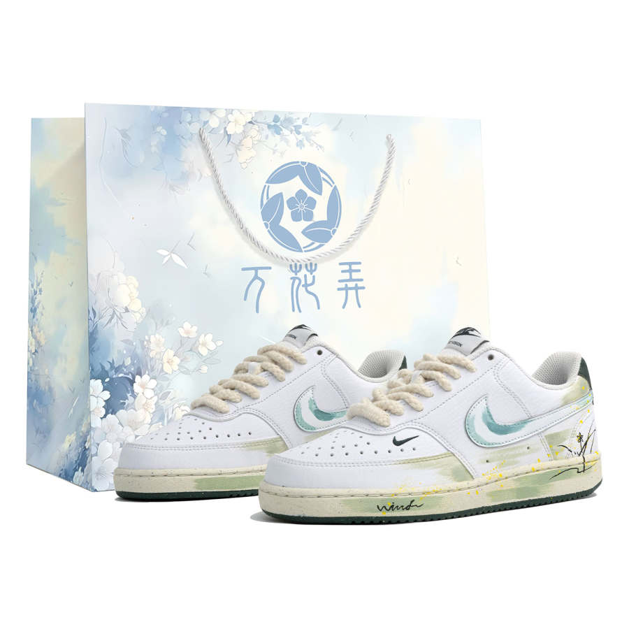 Nike Nike Court Low top Skateboard Shoes Women's White