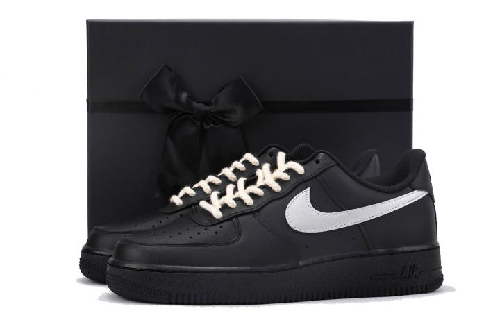 Nike Nike Air Force 1 Coverage Slip Resistant And Breathable Low top Skateboard Shoes Unisex Black