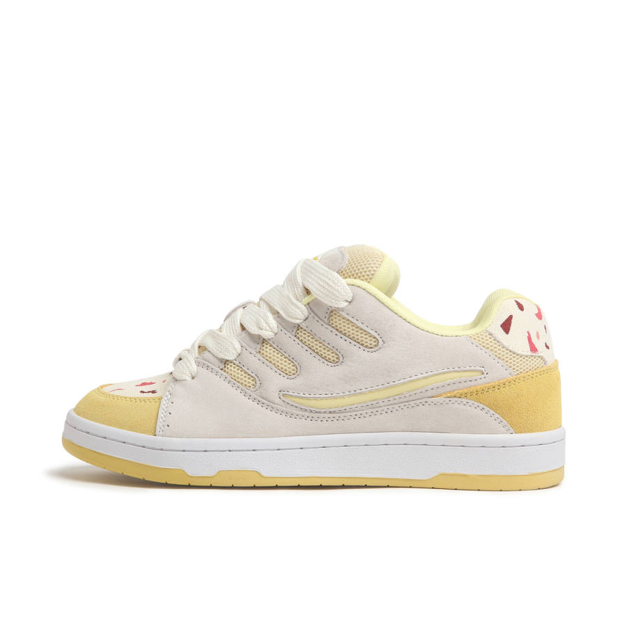 SINPERCO Vintage Versatile Slip Resistant Abrasion Resistant Low top Skateboard Shoes Unisex Butter Ice Cream