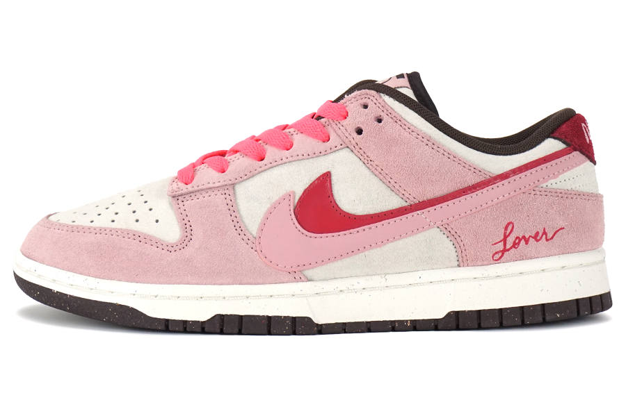 Nike Nike Dunk Abrasion Resistant Abrasion Resistant Low top Skateboard Shoes Women's Fuchsia Pink