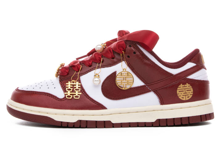 Nike Nike Dunk Low PRM Low top Skateboard Shoes Women's White Red Gold