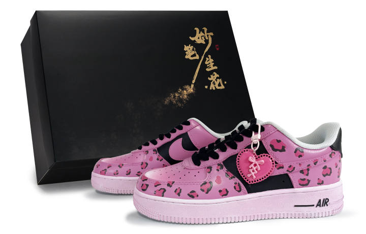 Nike Nike Air Force 1 Exquisite Brushstrokes, Pink Ink Leopard Print Low top Skateboard Shoes Unisex Black White Pink