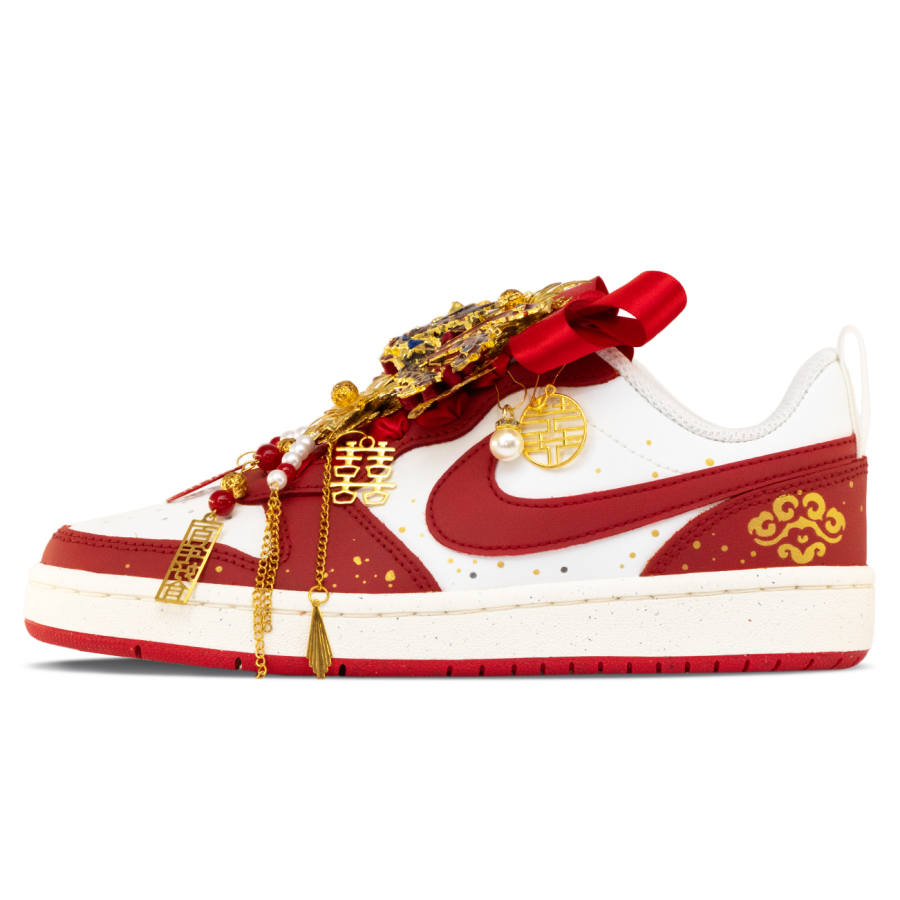 Nike Nike Court Borough Cushioning, Wear Resistant Low top Skateboard Shoes Women's Red Gold