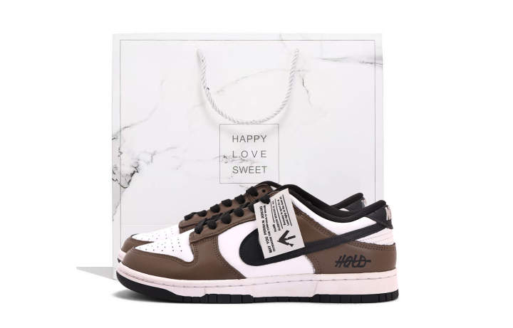 Nike Nike Dunk Abrasion Resistant Abrasion Resistant Low top Skateboard Shoes Unisex White Brown