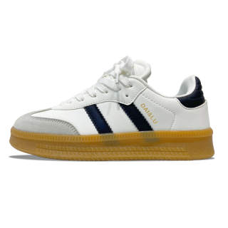 MQGAII Slip Resistant Abrasion Resistant Low top Skateboard Shoes Unisex