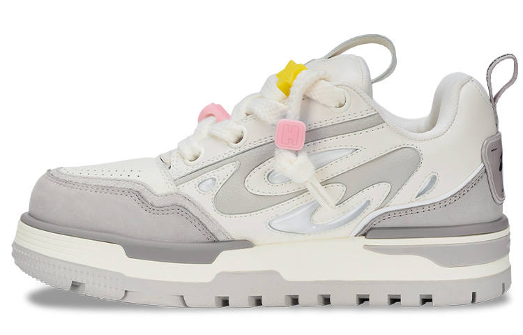 HARSH AND CRUEL Low top Skateboard Shoes Unisex Maris Sal Ice Cream