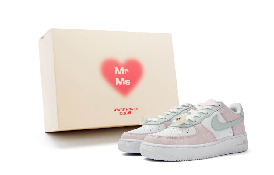 Nike Nike Air Force 1 Low top Skateboard Shoes Women's White Pink