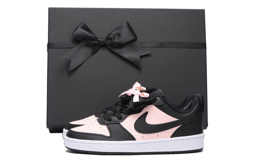 Nike Nike Court Borough Low Chestnut Coverage Slip Resistant Low top Skateboard Shoes GS Black Pink