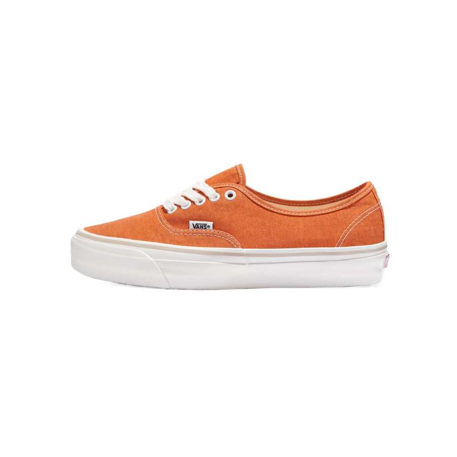 Vans Vans MTE Authentic Low top Skateboard Shoes Unisex Orange