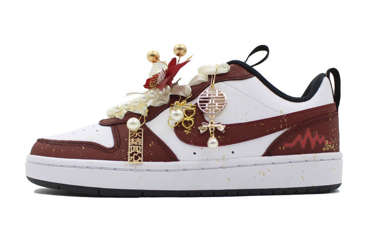 Nike Nike Court Borough Happy Union 4 Slip Resistant Cushioning Support Low top Skateboard Shoes Women's Scarlet