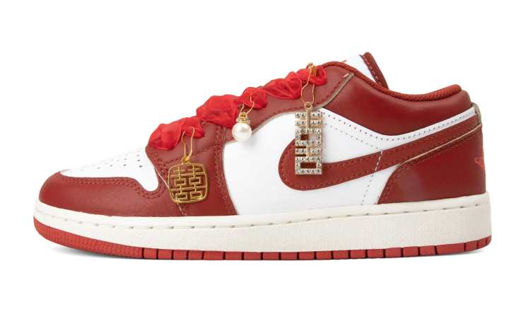Jordan Jordan Air Jordan 1 Low top Skateboard Shoes Women's Red
