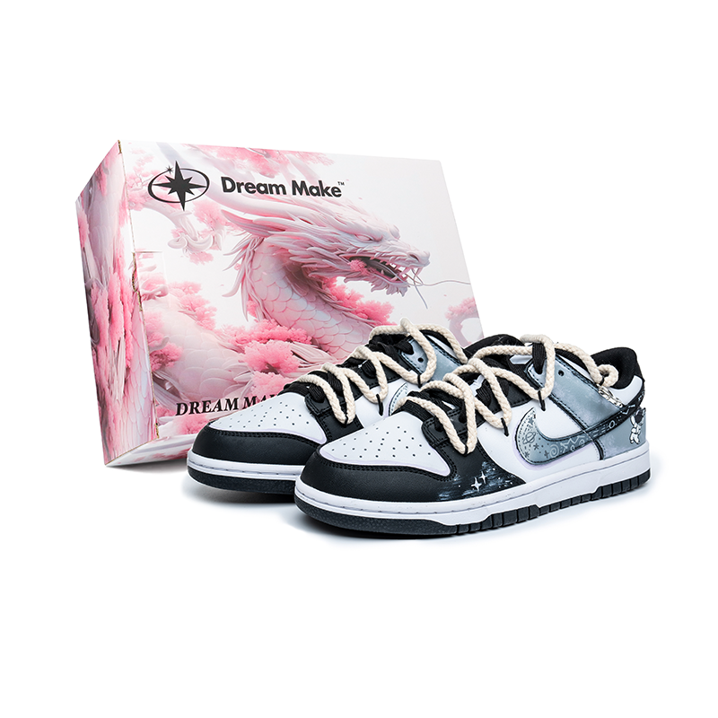 Nike Nike Dunk Space Astronaut Hand Drawn Graffiti Abrasion Resistant Low top Skateboard Shoes Men's White Black Blue