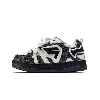 FANGSANHUO Coverage Slip Resistant Waterproof Abrasion Resistant Balance Low top Skateboard Shoes Unisex Black