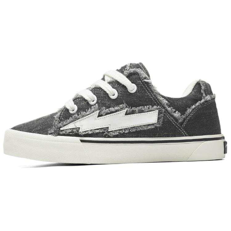 FZFA Lightning Storm Canvas Abrasion Resistant Quick Dry Low top Skateboard Shoes Unisex