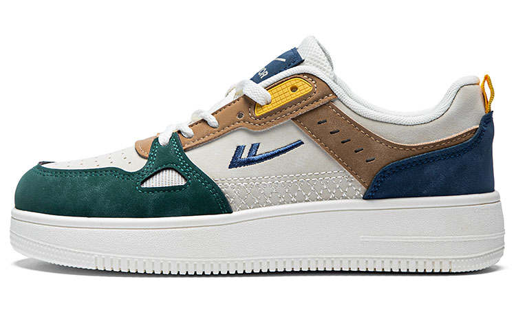 Warrior Abrasion Resistant, Lightweight, And Breathable Low top Skateboard Shoes Men's Beige Green