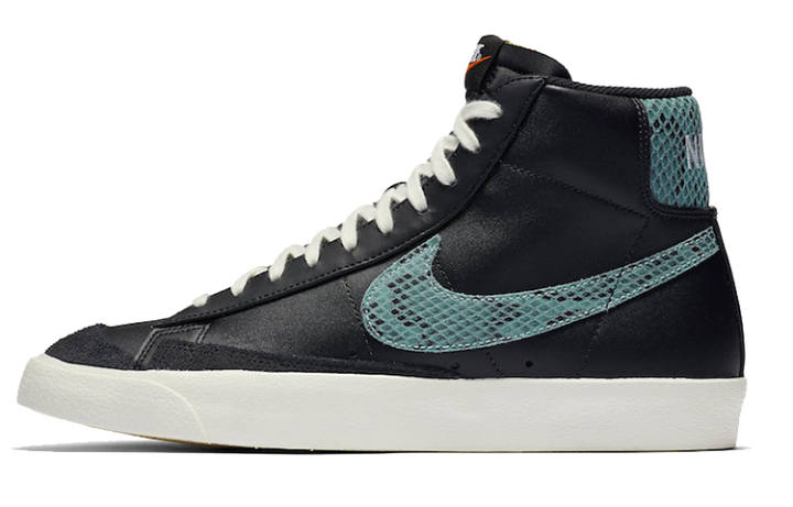 Nike Nike Blazer Mid VNTG Snakeskin Swoosh