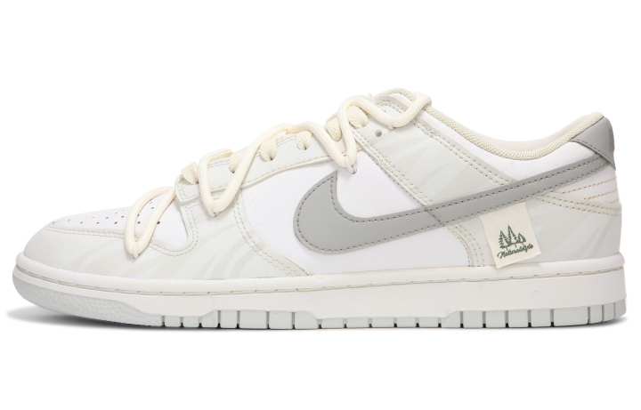 Nike Nike Dunk 'Pure Platinum' Low top Skateboard Shoes Men's Gray White