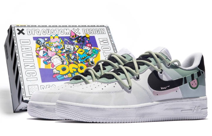 Nike Nike Air Force 1 Low top Skateboard Shoes Women's Black Green