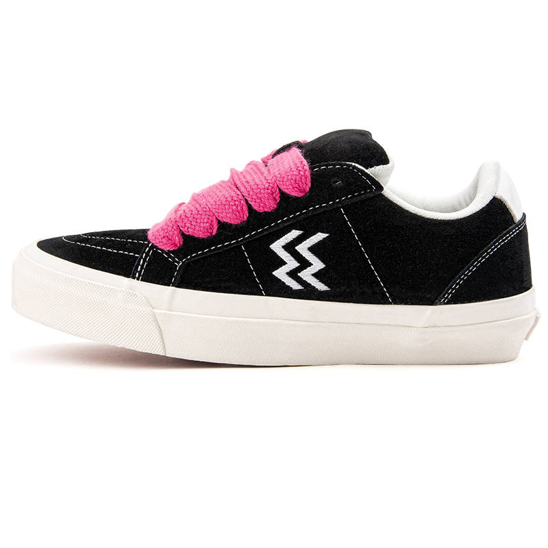 WANSWER Cow Split Leather Coverage Thermal Abrasion Resistant Low top Skateboard Shoes Unisex Black Pink