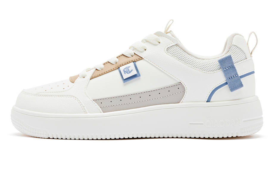 QIAODAN Coverage Slip Resistant Balance Low top Skateboard Shoes Men's Ivory Mineral Blue