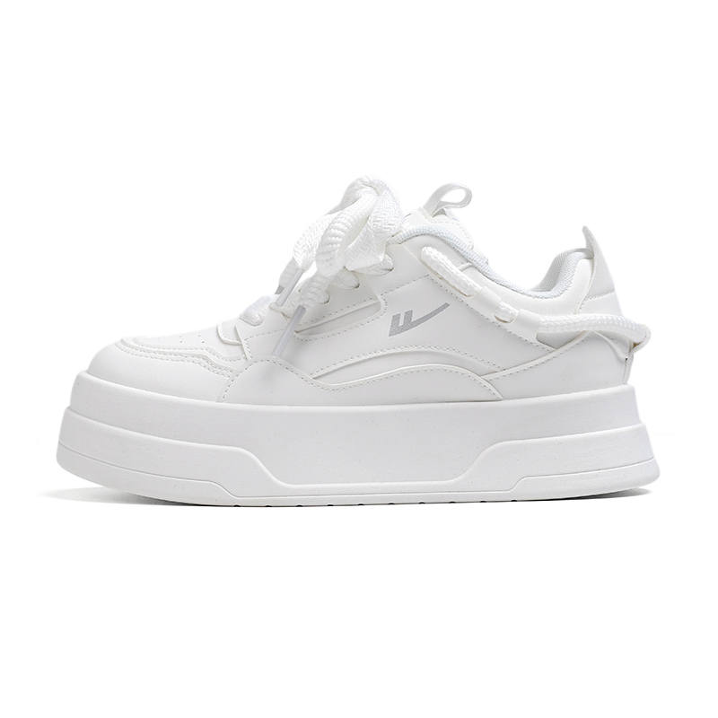 Warrior Lightweight Height Increasing Low top Skateboard Shoes Women's White