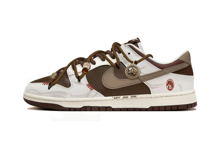 Nike Nike Dunk Cherry Bomb, Fortune At Your Doorstep Abrasion Resistant Low top Skateboard Shoes Unisex Gray Brown