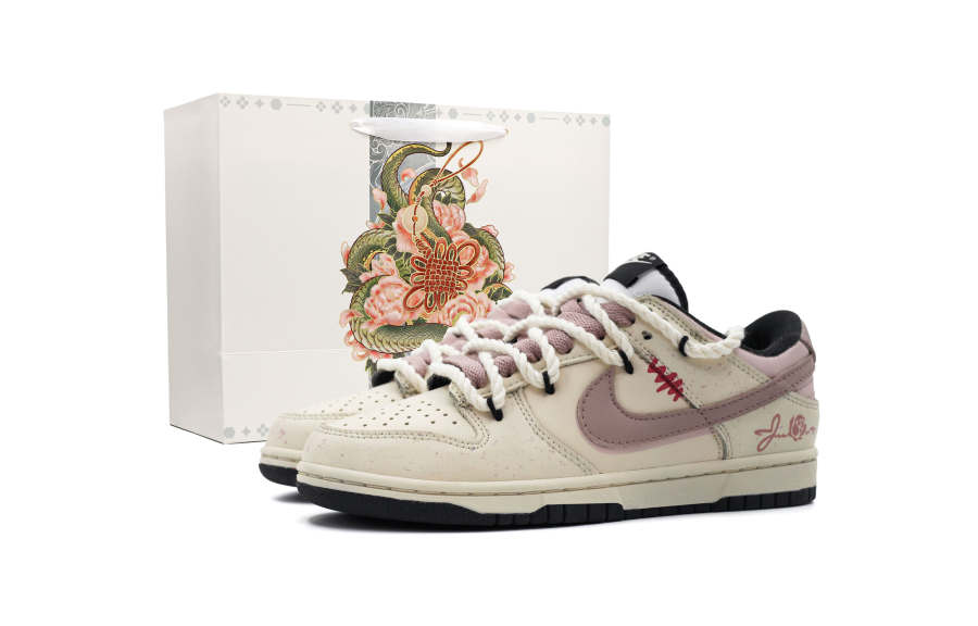 Nike Nike Dunk Dust Tide Abrasion Resistant Abrasion Resistant Low top Skateboard Shoes Unisex Beige Pink