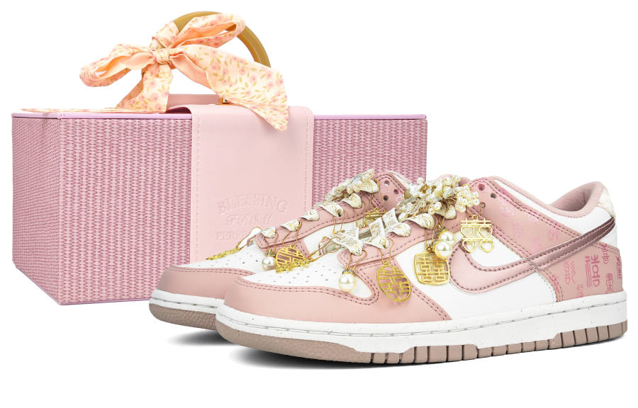 Nike Nike Dunk Pink Good Day Abrasion Resistant Abrasion Resistant Low top Skateboard Shoes Women's Cherry Blossom Pink